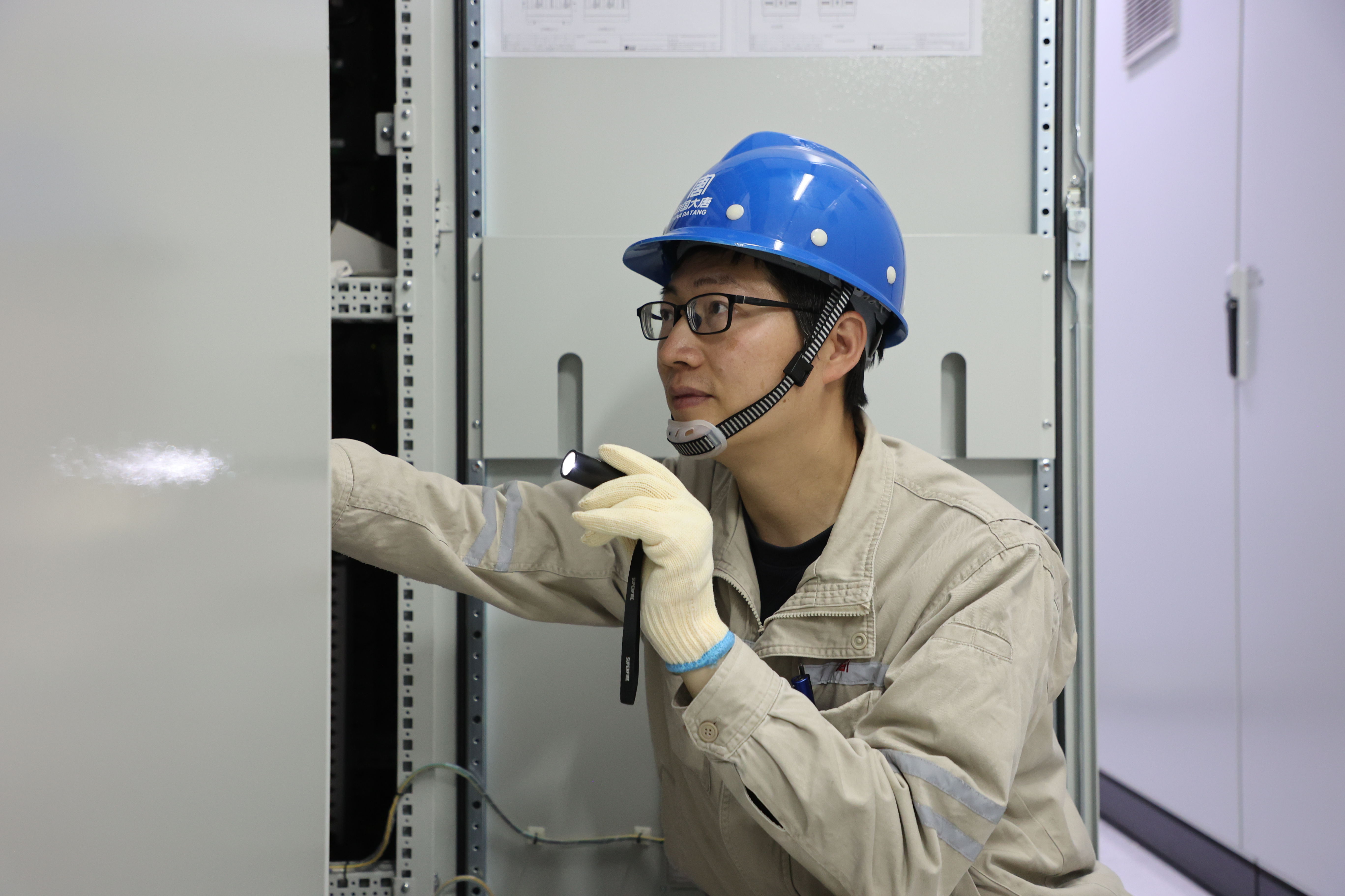 1719898070414052315.jpg 【奋斗大唐人】龙俊峰:匠心筑梦 实干前行.jpg